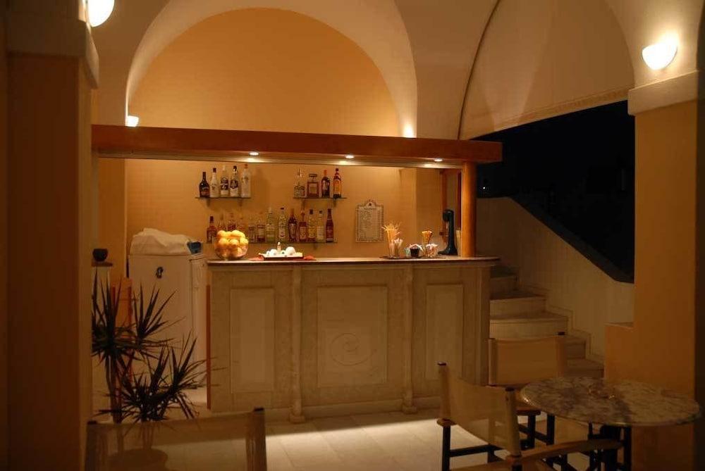 Santellini Hotel Kamári Eksteriør billede